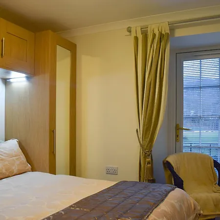 2 Greta Side Court Holiday home